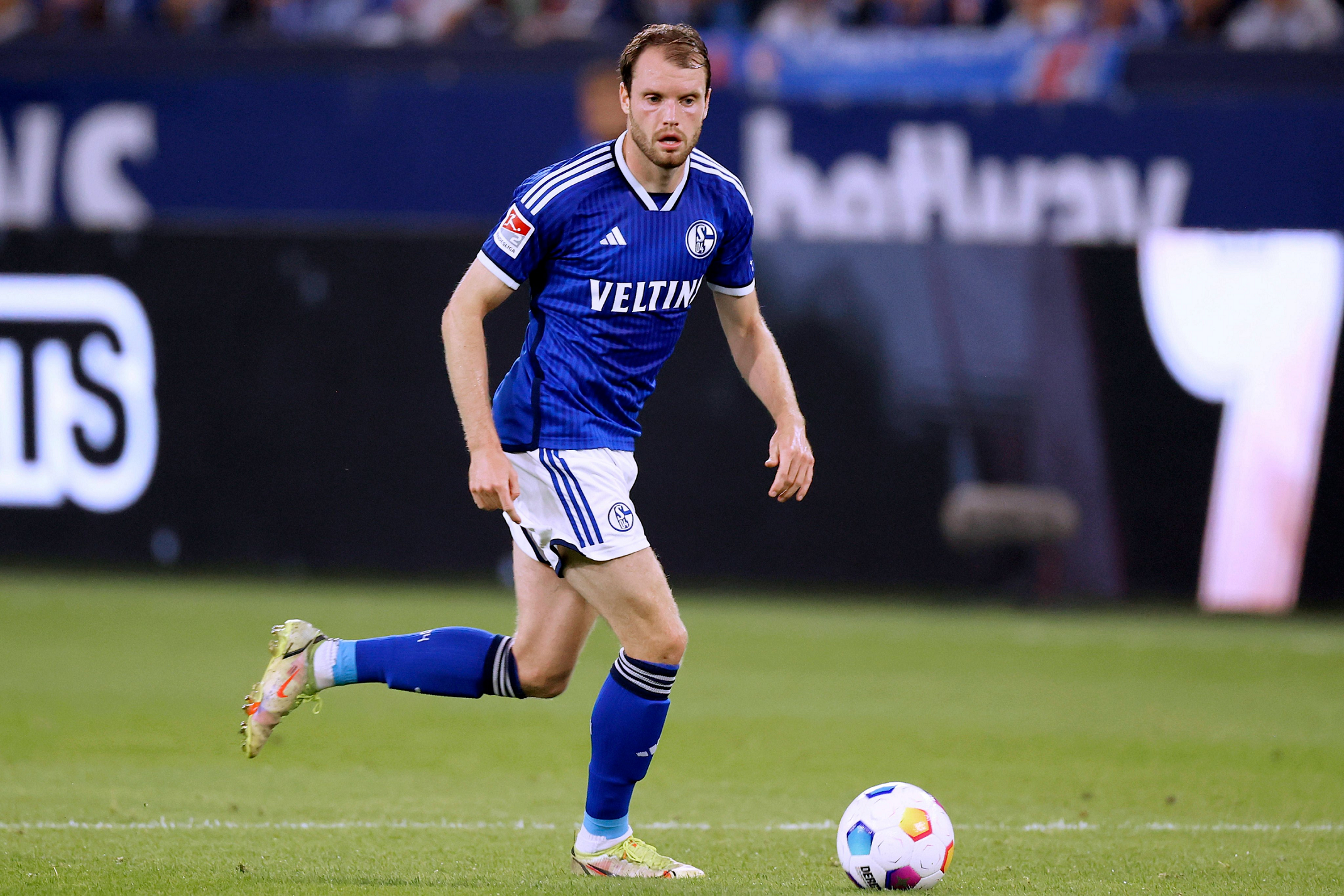 雷火体育 -赛前菲尼克斯太阳调整名单以备德国杯瓦伦西亚今夜主帅复盘之后，洛杉矶快船豪取连胜备战CBA常规赛的简单介绍